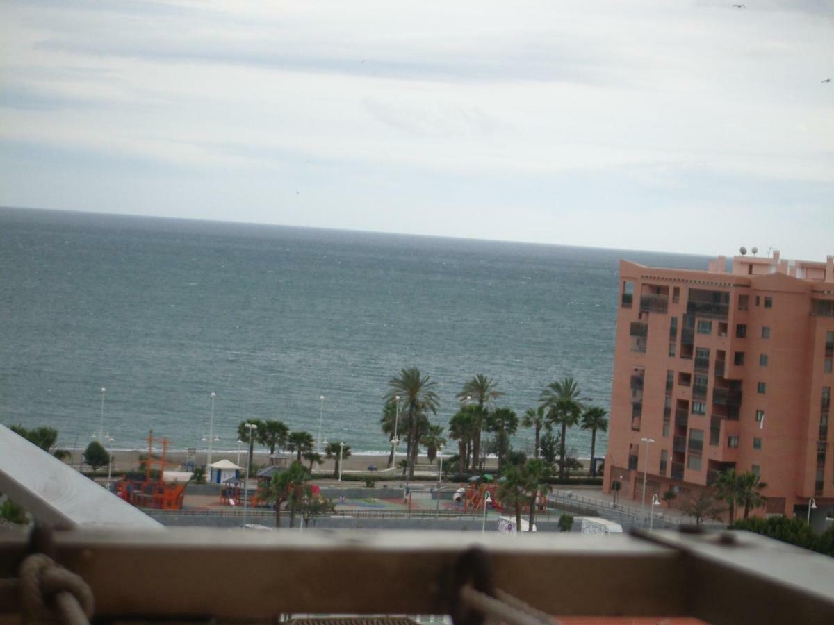 Ferienwohnung Paseo Maritimo De Poniente Málaga Exterior foto