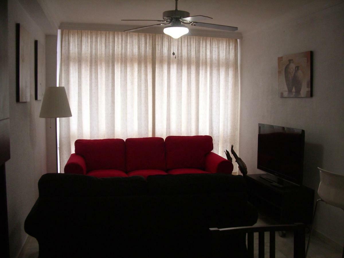 Ferienwohnung Paseo Maritimo De Poniente Málaga Exterior foto