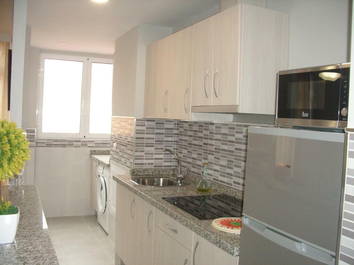 Ferienwohnung Paseo Maritimo De Poniente Málaga Exterior foto