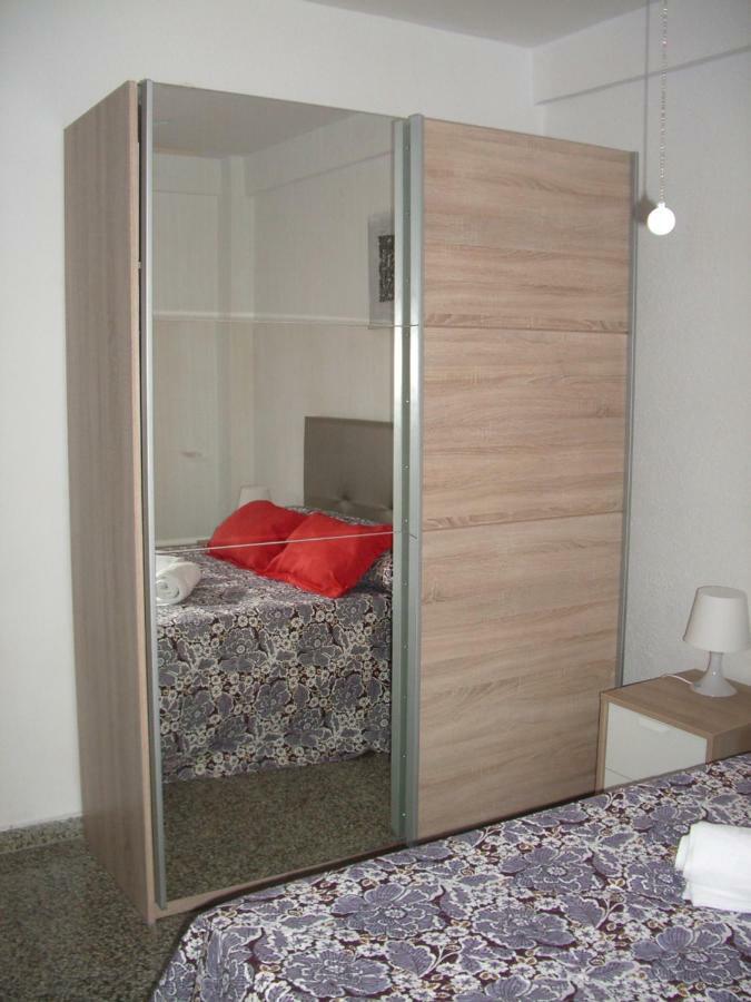 Ferienwohnung Paseo Maritimo De Poniente Málaga Exterior foto