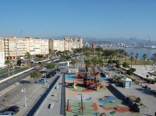 Ferienwohnung Paseo Maritimo De Poniente Málaga Exterior foto