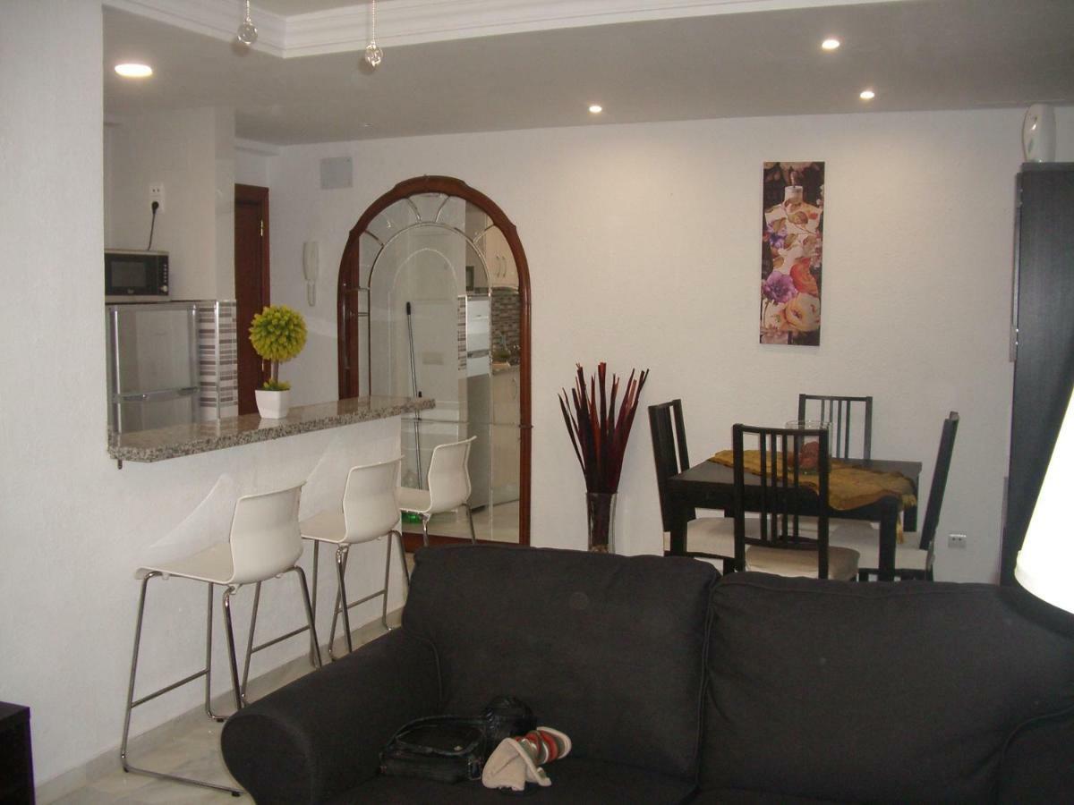 Ferienwohnung Paseo Maritimo De Poniente Málaga Exterior foto